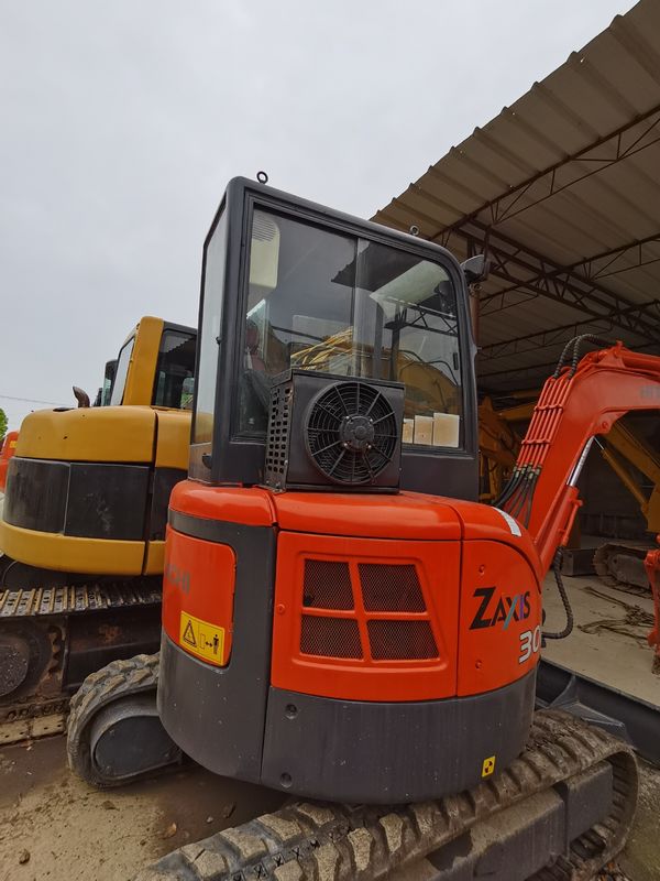 Meilleur vendeur HITACHI 30U Excavateur hydraulique à rampe d'occasion Bonne qualité/machine de creusement d'occasion HITACHI 30U vente à chaud