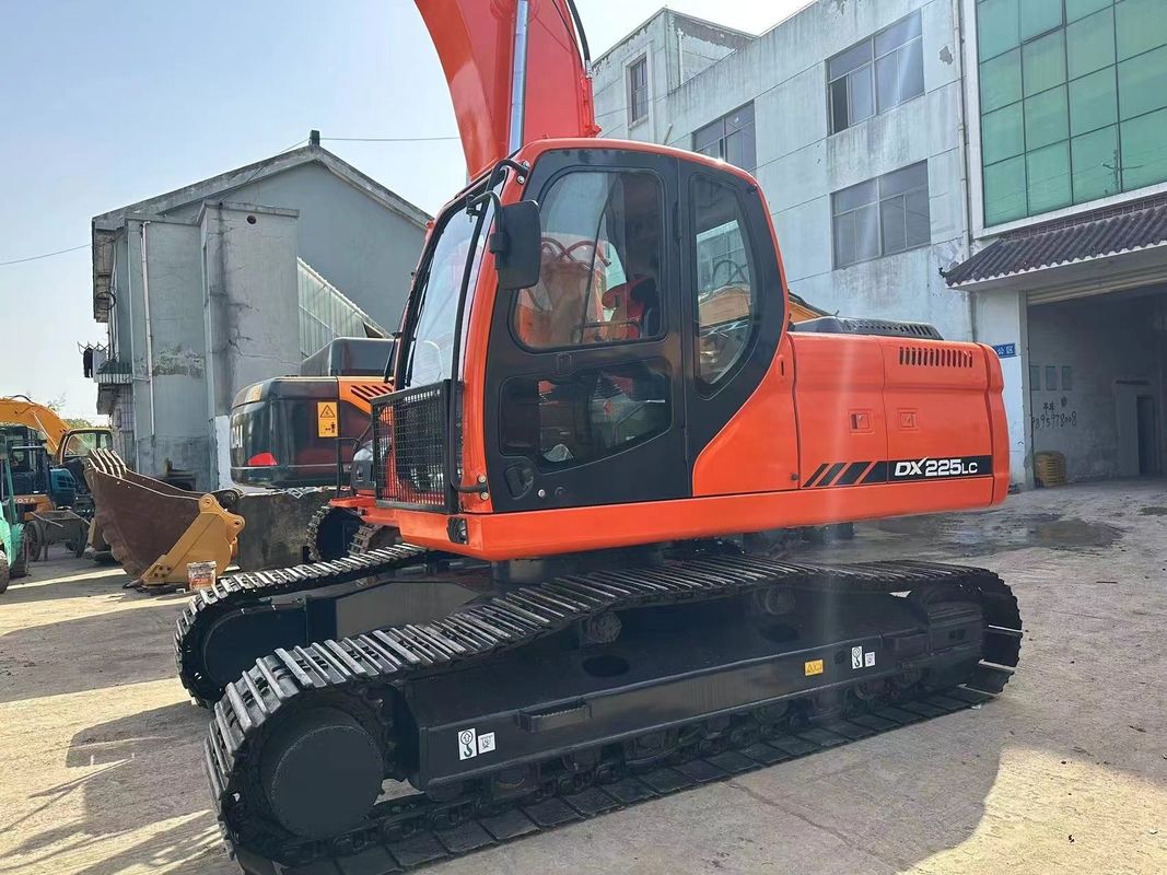 25 tonnes de couleur d'origine utilisée Crawler Big Digger Doosan Dh225-9 Excavator d'occasion