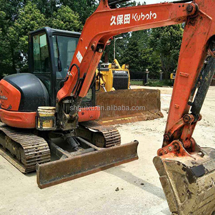 Mini creuseuse utilisée Kubota55 d'origine japonaise prix bon marché/ruleuse hydraulique d'occasion Excavateur Kubota55 Haute qualité