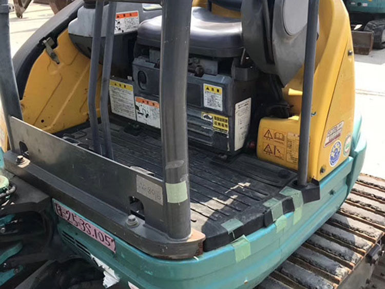Excavateur à rampe utilisée KUBOTA25 KXU25/ moteur japonais d'occasion KUBOTA KX25 KX U25 25U