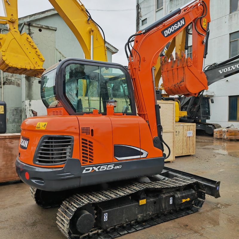 Excavateur mini Doosan Dx55 d'occasion Mini Digger couleur originale
