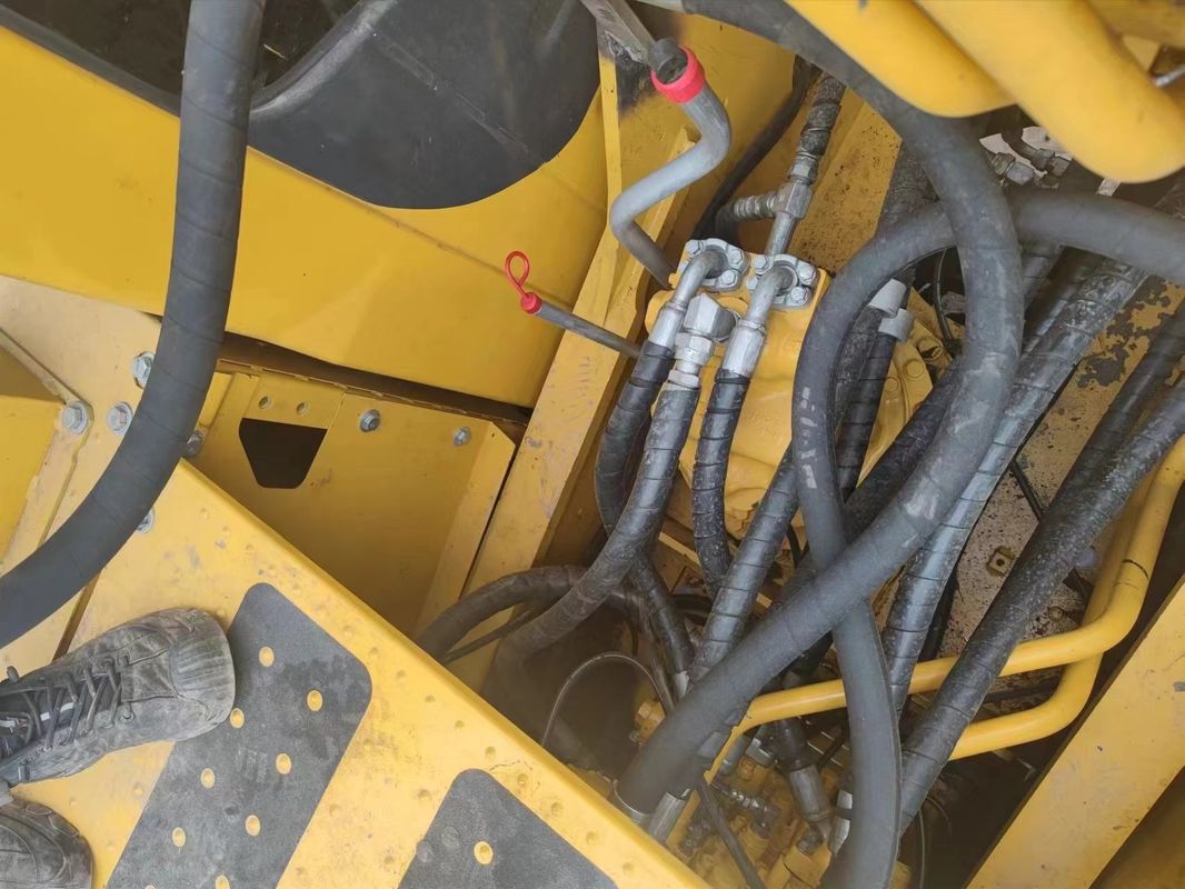 25.6TON Excavatrice utilisée komatsu PC 200 /Pratiquement neuve/excavatrice moyenne komatsu PC 200-5 d'occasion