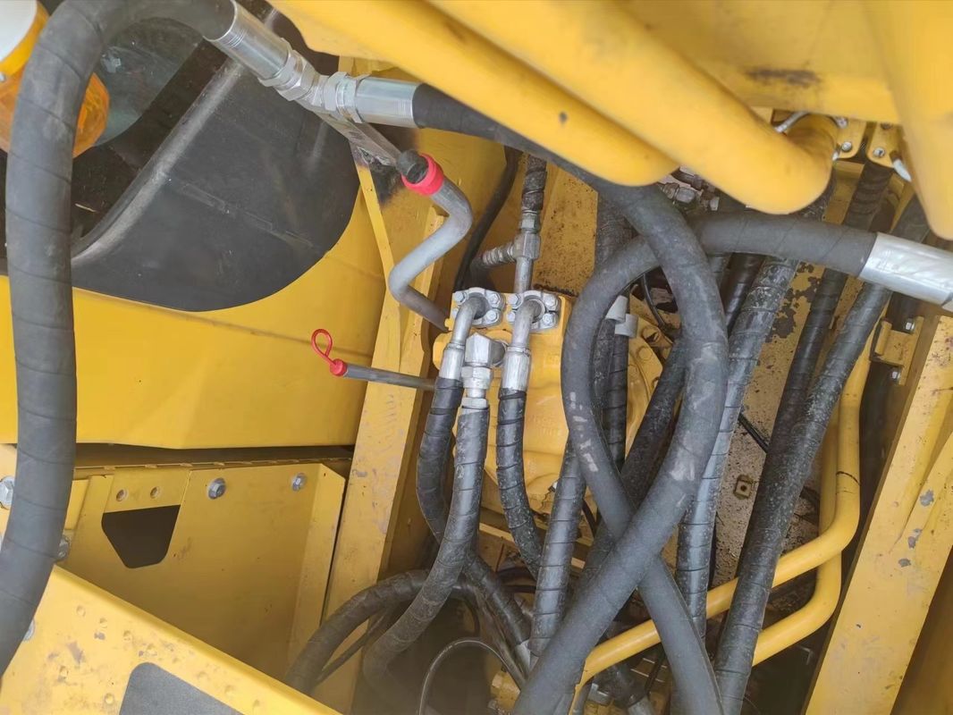 25.6TON Excavatrice utilisée komatsu PC 200 /Pratiquement neuve/excavatrice moyenne komatsu PC 200-5 d'occasion