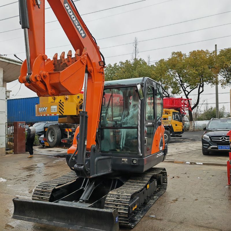 Excavateur mini Doosan Dx55 d'occasion Mini Digger couleur originale