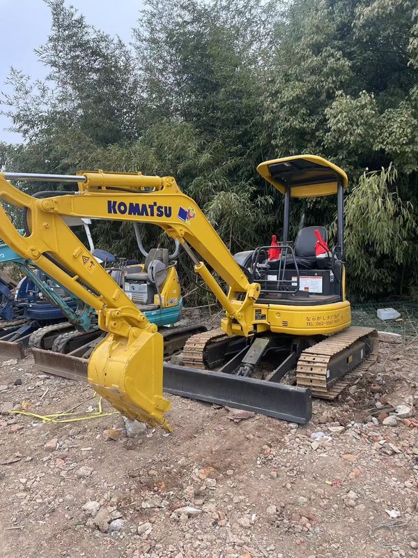 mini Japan Komatsu35 Excavateur d'occasion pour usage domestique à l'intérieur Excavateur de 3,5 tonnes Excavateur d'occasion japonais
