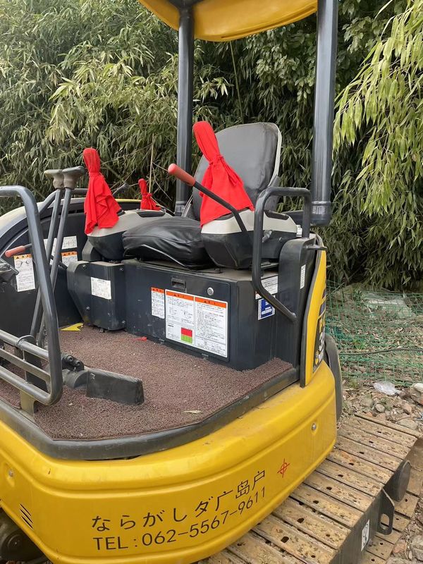mini Japan Komatsu35 Excavateur d'occasion pour usage domestique à l'intérieur Excavateur de 3,5 tonnes Excavateur d'occasion japonais