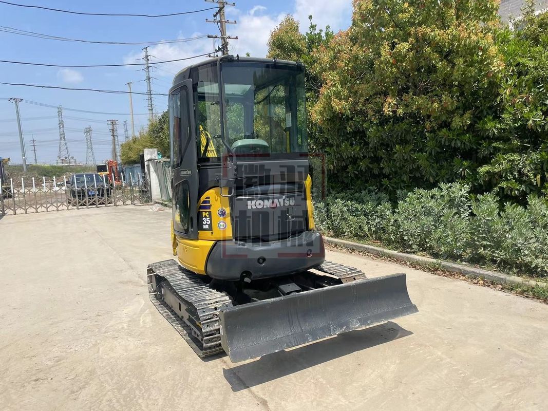 Mini-excavateur d'occasion Komatsu PC35 avec cabine petit creuseur d'occasion machines mini-excavateur d'occasion creuseur d'occasion à vendre