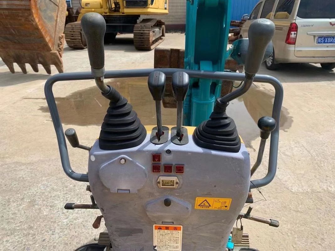 Mini-excavateur d'occasion avec de longues heures de travail et des prix bas à vendre à chaud 1tonne KUBOTA U10 Excavateur à rampe