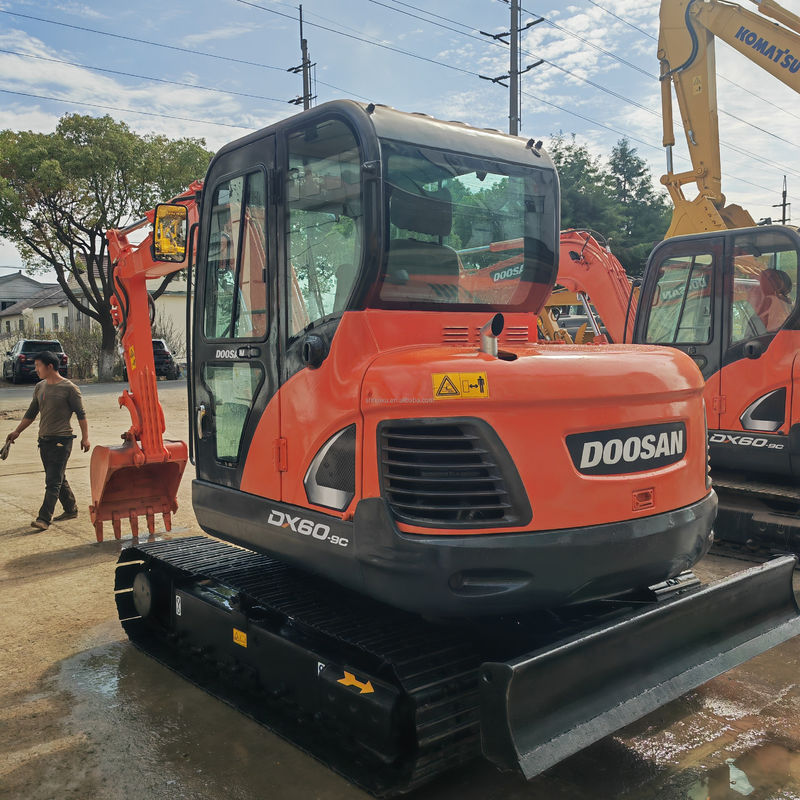5.7 Tonnes Doosan DX 60 Dh60 Excavateur d'occasion Excavateur à rampe d'occasion