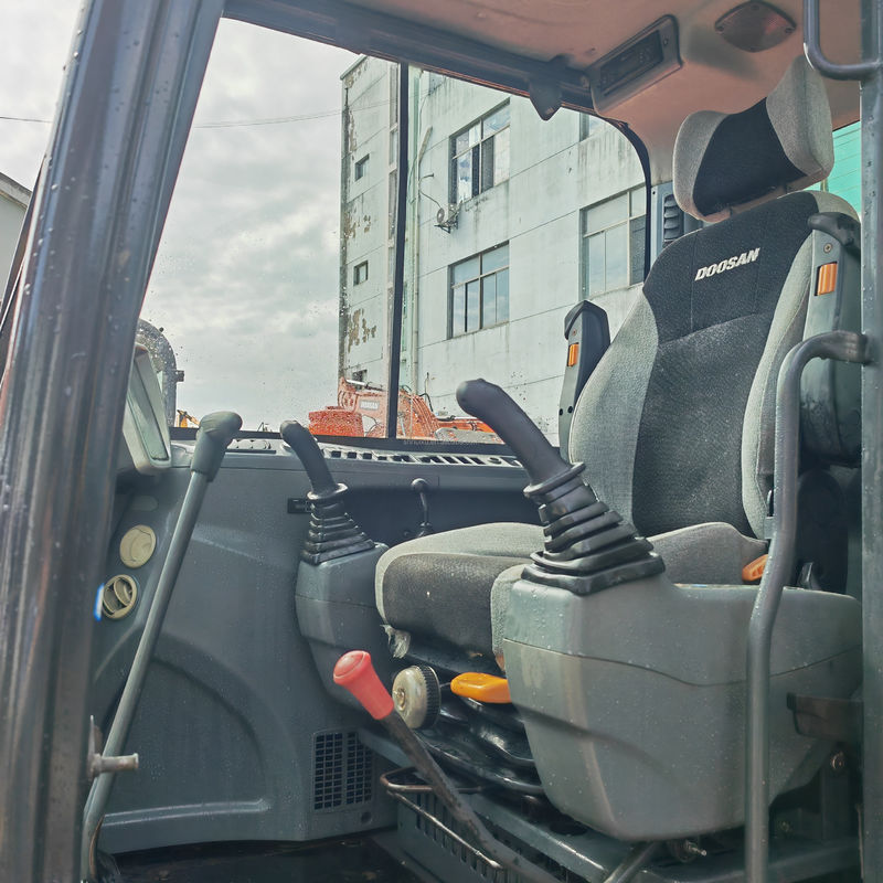 5.7 Tonnes Doosan DX 60 Dh60 Excavateur d'occasion Excavateur à rampe d'occasion