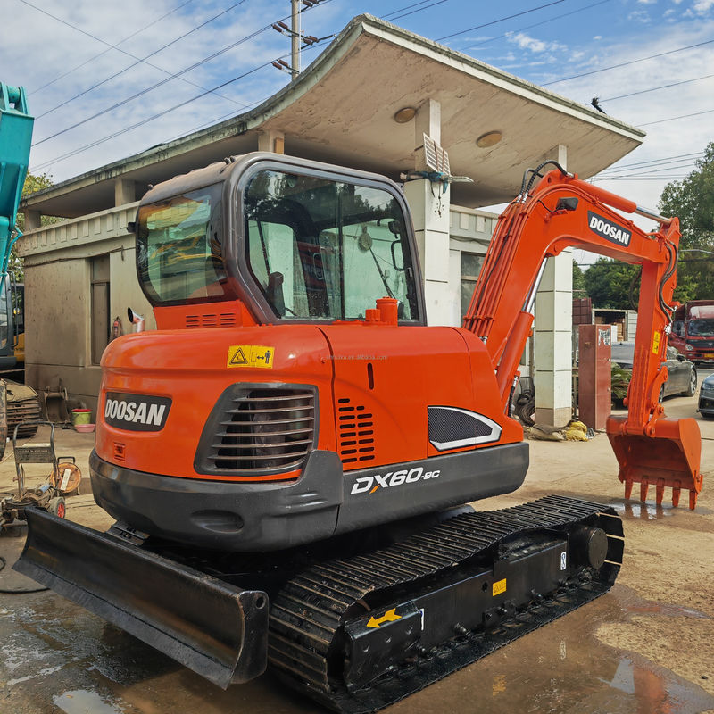 5.7 Tonnes Doosan DX 60 Dh60 Excavateur d'occasion Excavateur à rampe d'occasion