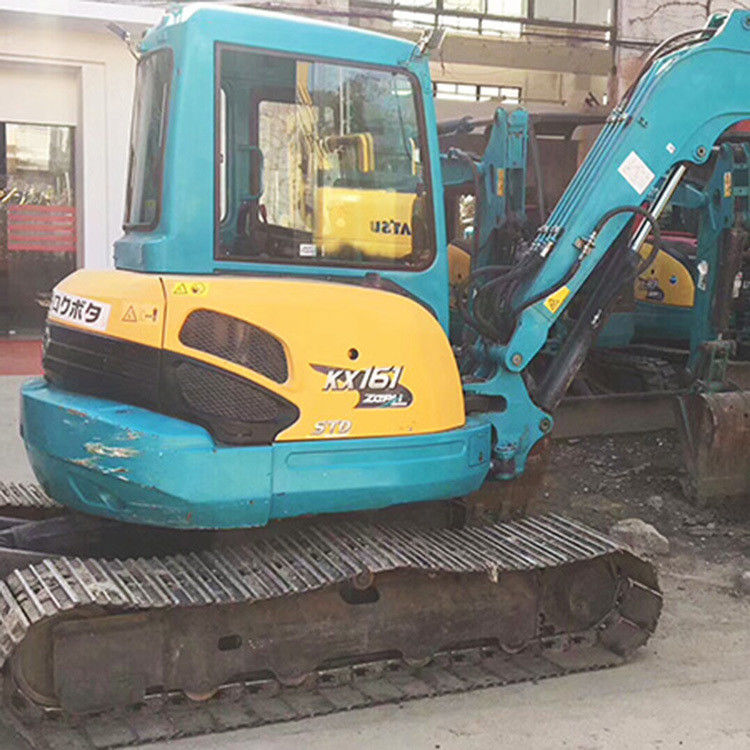 Les mini-pelles d'occasion Kubota 161 sont en vente.
