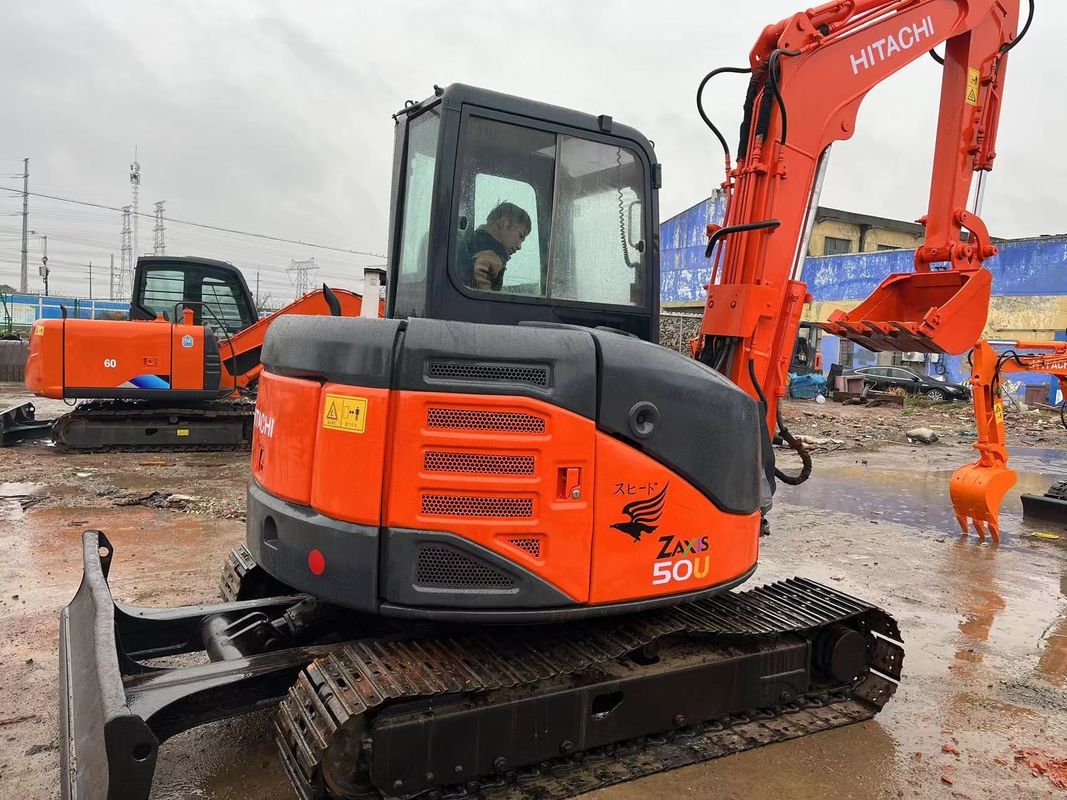 Mini-excavateur d'occasion Hitachi 50U mini-excavateur de petite machine d'occasion de 5 tonnes mini-excavateurs d'occasion à bande de caoutchouc