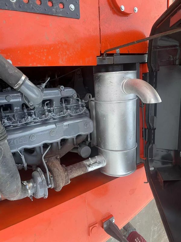 Une grande excavatrice utilisée Hitachi 240 avec une excellente performance