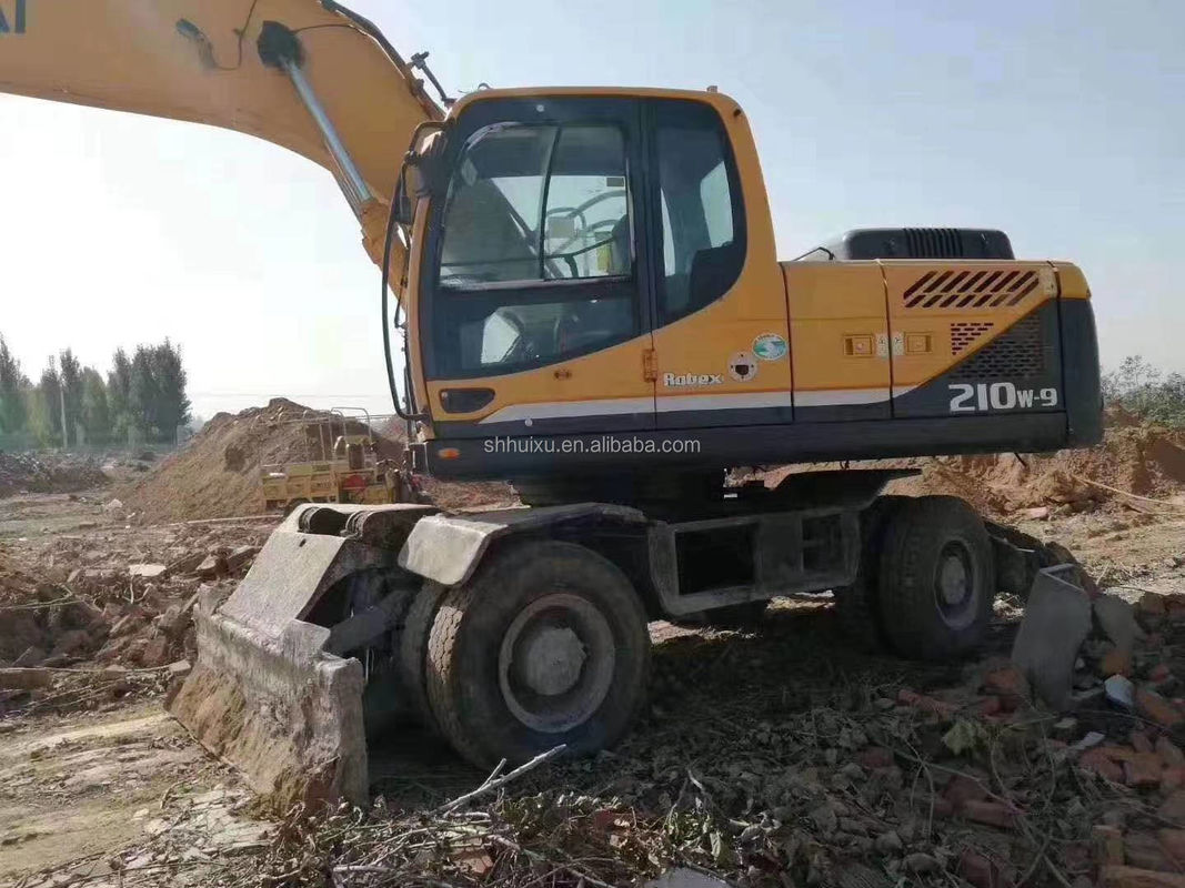 Corée d'origine 2014 Hyundai r210w-9 roue utilisée excavateur/ pneu machine R210w-9 Hyundai à vendre
