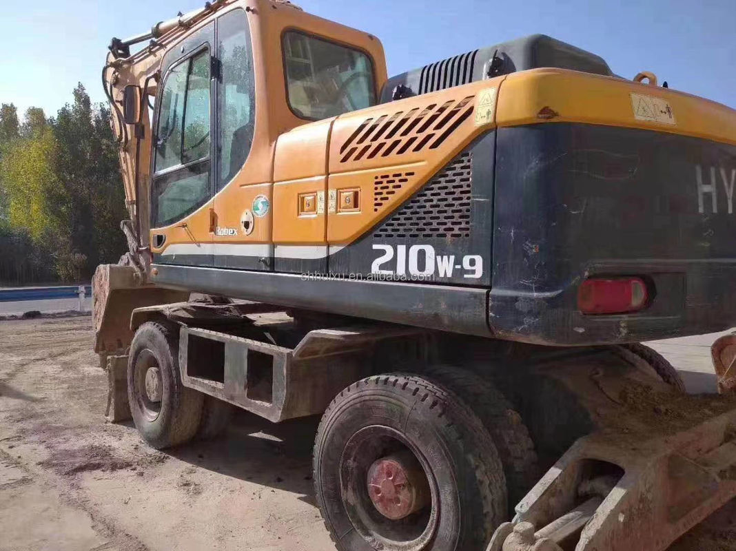 Corée d'origine 2014 Hyundai r210w-9 roue utilisée excavateur/ pneu machine R210w-9 Hyundai à vendre