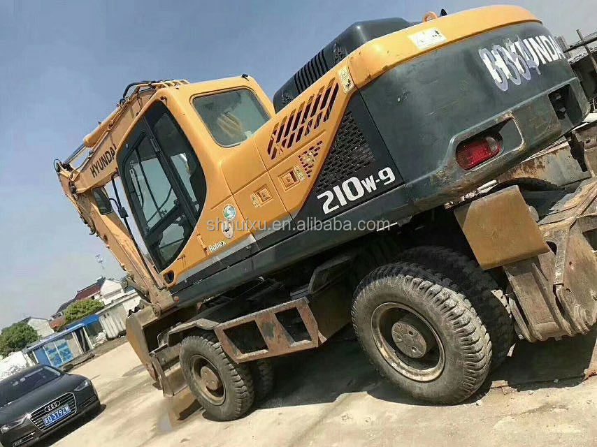 Corée d'origine 2014 Hyundai r210w-9 roue utilisée excavateur/ pneu machine R210w-9 Hyundai à vendre