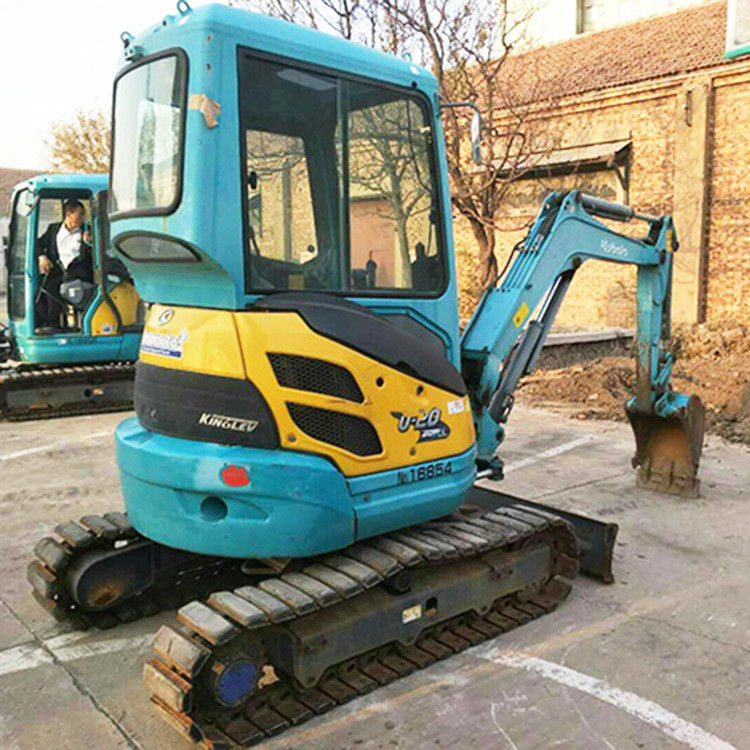 2 tonnes d'excavatrice utilisée KUBOTA U-20 Crawler En bon état KUBOTA U-20 mini excavatrice utilisée avec petite pellicule