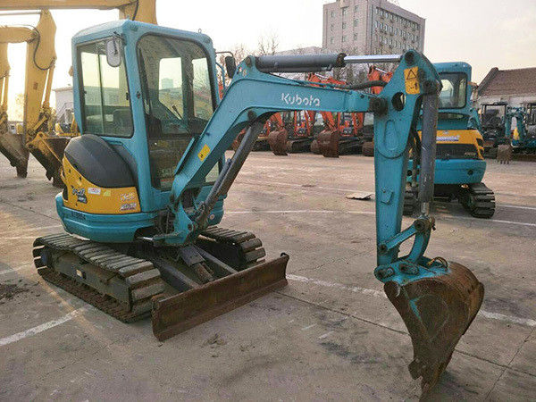 2 tonnes d'excavatrice utilisée KUBOTA U-20 Crawler En bon état KUBOTA U-20 mini excavatrice utilisée avec petite pellicule