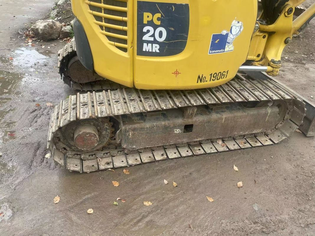 prix bas en stock excavateur ramper Komatsu PC20 avec cabine excavateur d'occasionJapon utilisé Komatsu hydraulique ramper excavateur utilisé