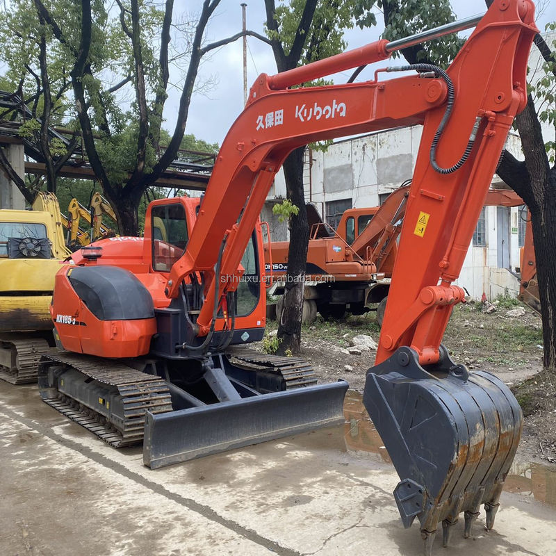 Une mini excavatrice de 8 tonnes utilisée Kubota kx165 kx185-3 est à vendre