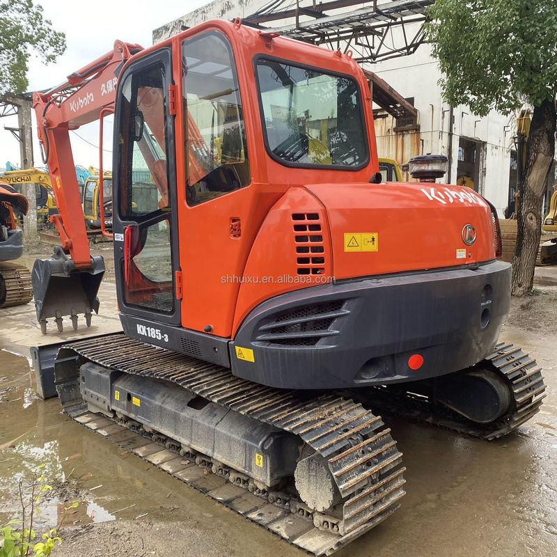 Une mini excavatrice de 8 tonnes utilisée Kubota kx165 kx185-3 est à vendre