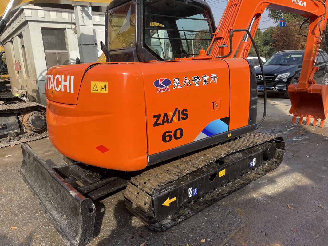 90%NOUVEAU Excavateur d'occasion Hitachi ZX60 mini excavateur de 6 tonnes excavateur d'occasion au Japon