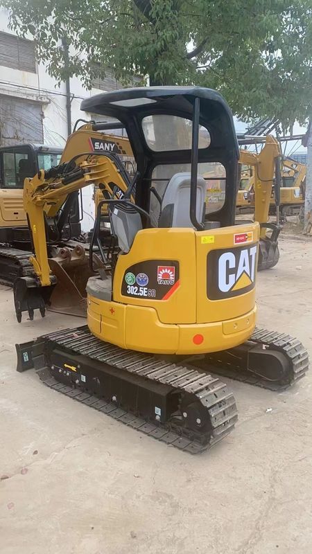 Excavateur à pied d'occasion CAT302.5 sans cabine de conduite mini-excavateurs d'occasion à vendre mini-excavateurs d'occasion ventes
