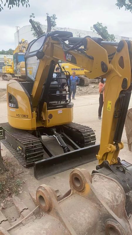 Excavateur à pied d'occasion CAT302.5 sans cabine de conduite mini-excavateurs d'occasion à vendre mini-excavateurs d'occasion ventes