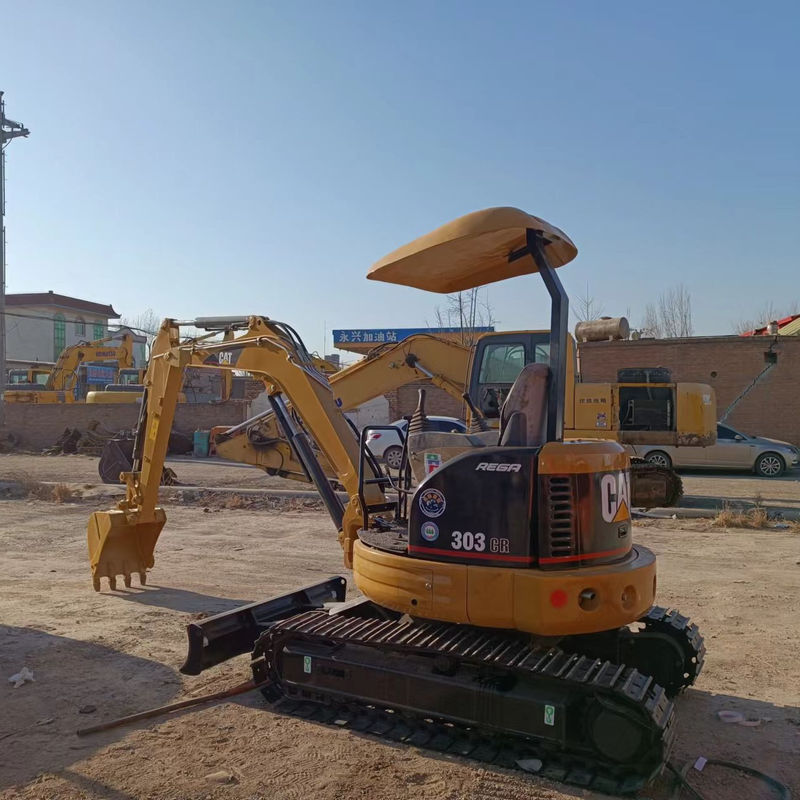 Mini-excavatrice utilisée CAT303 sans chauffeur de cabine, mini-excavatrice à main en Chine