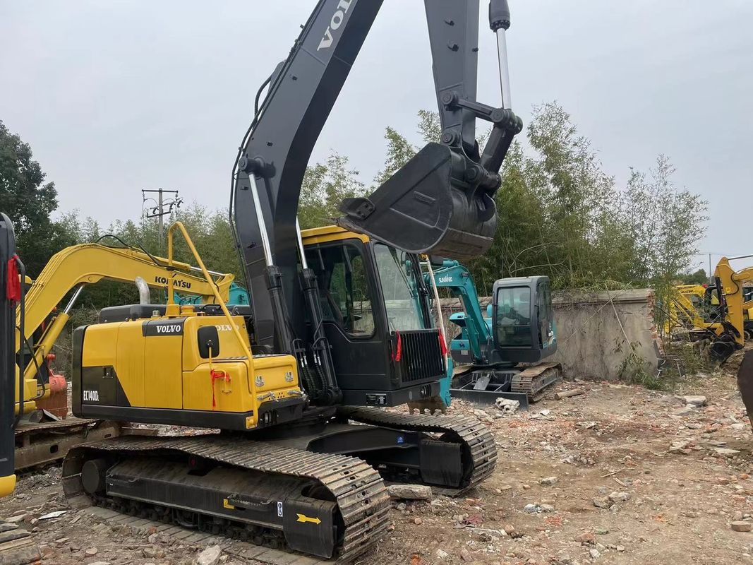 Excavateur à rampe de seconde main de bonne qualité à vendre VOLVO140 380 480 /Used mini Excavator Digging Machine Made in Switzerland
