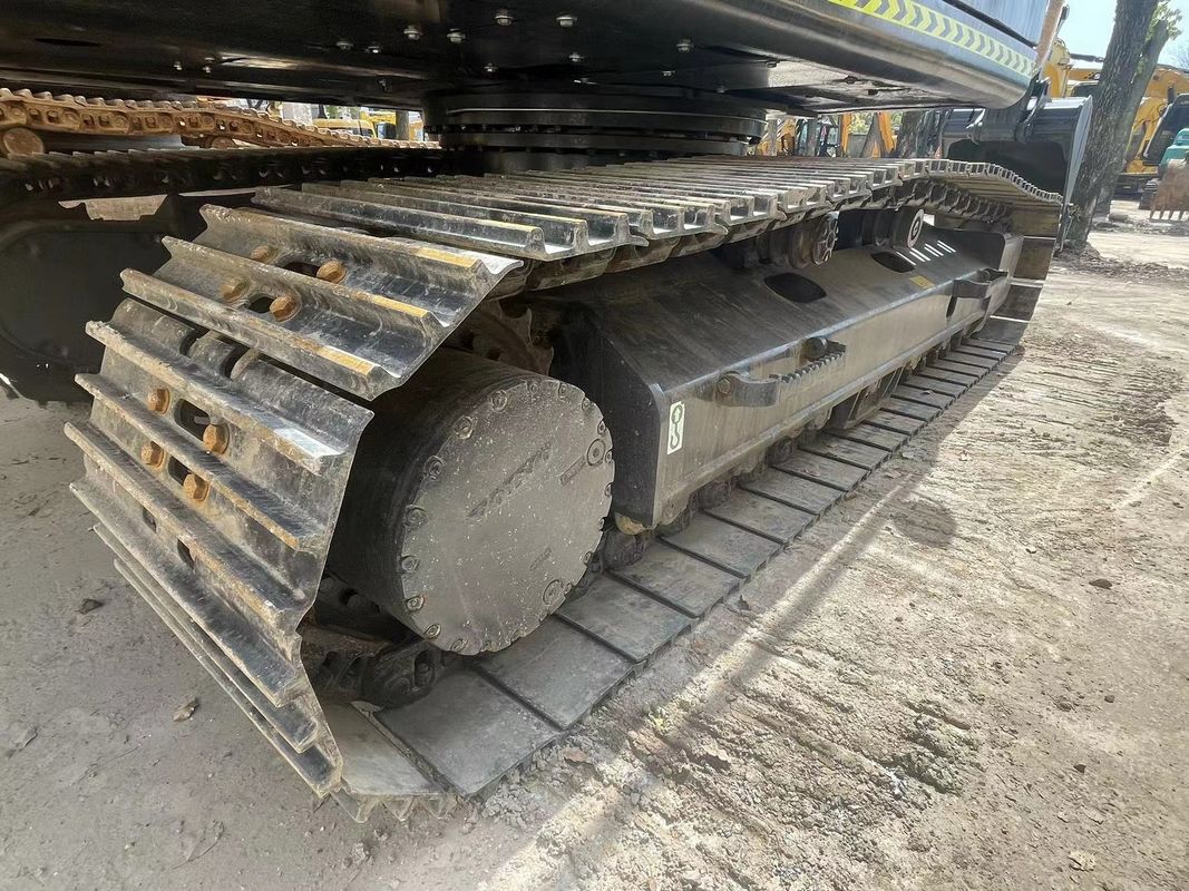 21000kg Excavateur hydraulique à rampe d'occasion Volvo Ec210 1.1m3 Capacité de seau