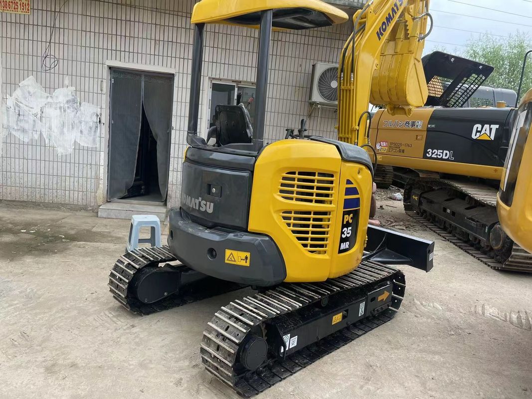 Excavateur d'occasion Komatsu PC35mr PC200 PC40 Excavateur d'occasion pc 35 mini excavateur de 3 tonnes de conception machine japonaise d'occasion