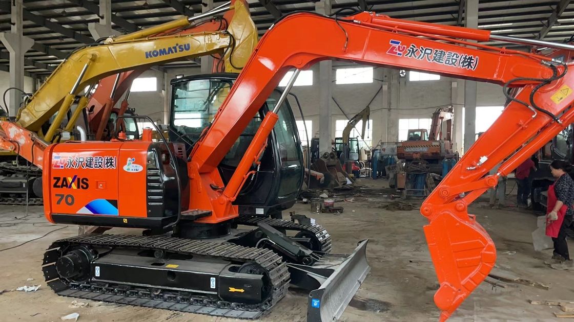 Hitachi en stock Excavateur d'occasion en bon état Hitachi zx70/ d'occasion en bon état Hitachi zx70