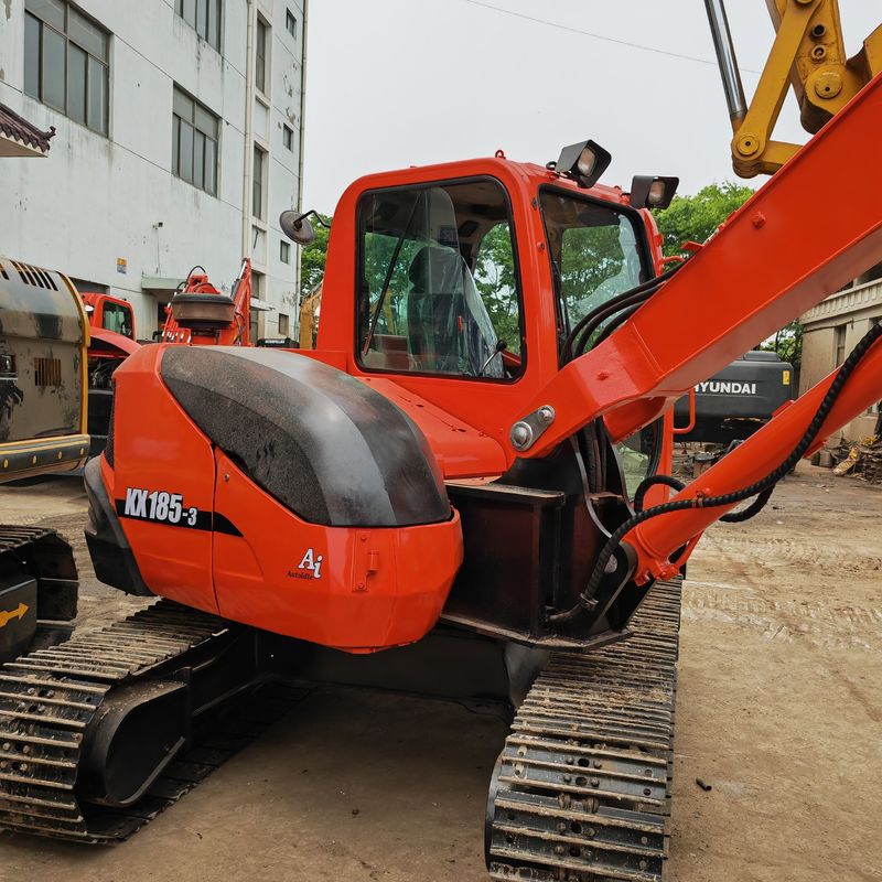 Excavateur d'occasion de taille moyenne kubota185/prêt à expédier Excavateur d'occasion Kubota 185 en vente
