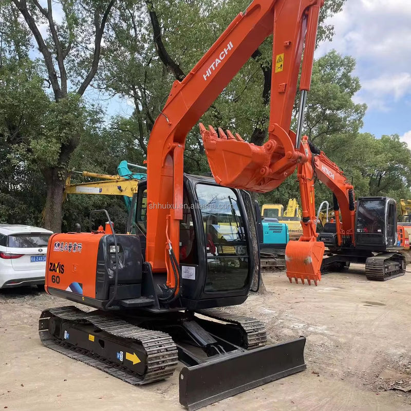 Une mini-excavatrice utilisée pour les exportations chinoises.
