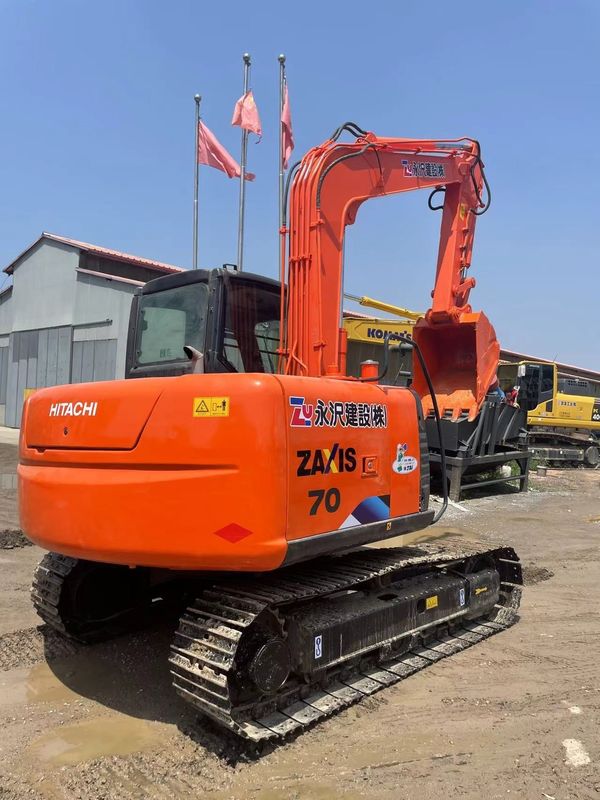 Hitachi Zx70 Excavatrice utilisée Hitachi 7 tonnes Excavatrice utilisée à rampe 0,33m3