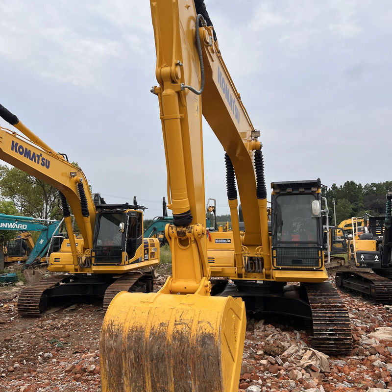 KOMATSU 240-8LC Excavateur d'occasion en bon état 24000KG magasins de matériaux de construction