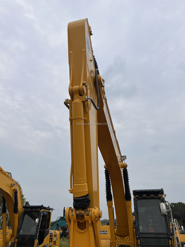 KOMATSU 240-8LC Excavateur d'occasion en bon état 24000KG magasins de matériaux de construction