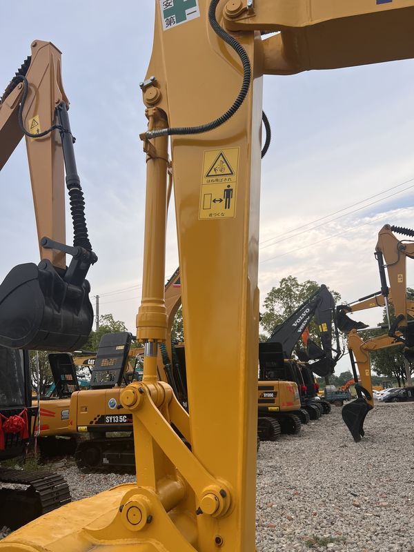 Excavateur à rampe hydraulique d'occasion Komatsu pc130 autres machines de construction excavateur d'occasion Komatsu pc130 prix pas cher