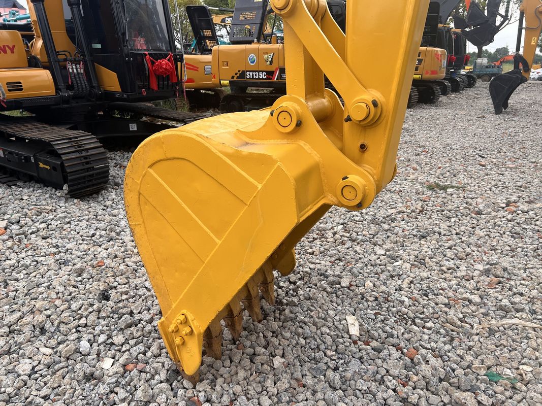 Excavateur à rampe hydraulique d'occasion Komatsu pc130 autres machines de construction excavateur d'occasion Komatsu pc130 prix pas cher