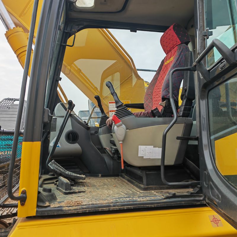Peinture originale utilisée dans une excavatrice komatsu pc240-8/moteur haute puissance utilisé dans une excavatrice komatsu pc240-8