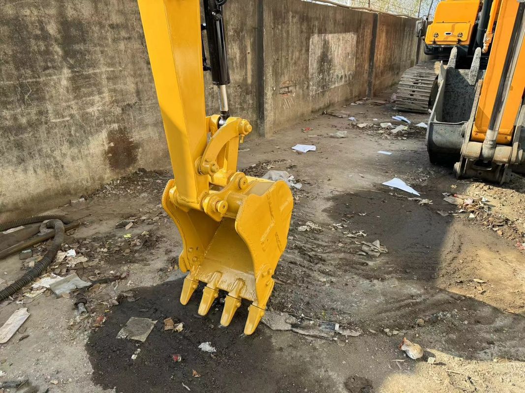 Tracteur de qualité fiable prix d'usine mini excavateurs usagés CAT 303 pour le travail à domicile