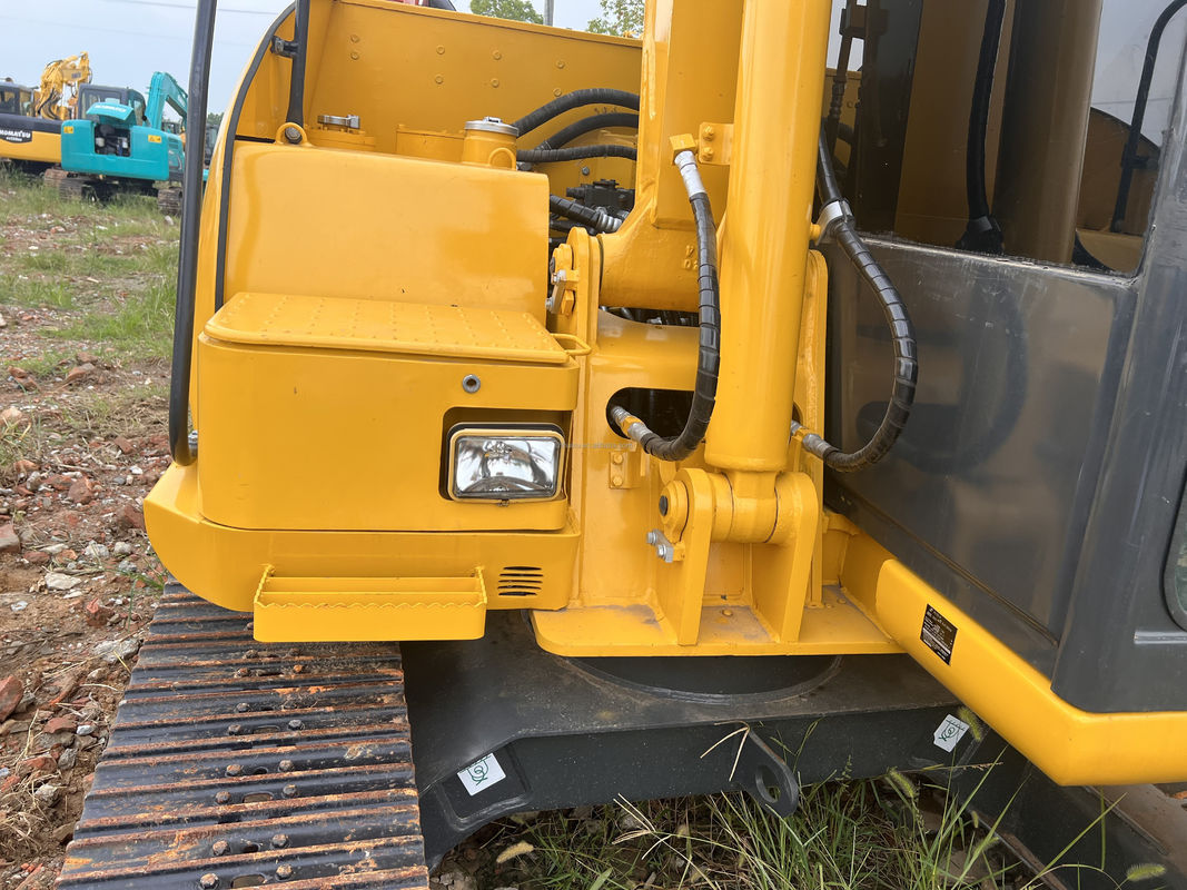 machine à creuser moyenne avec moteur japonais utilisée komatsu pc130/utilisée komatsu pc130 avec peu d'heures de travail en vente