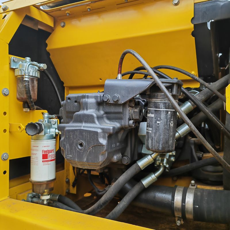 Le meilleur prix de l'excavateur d'occasion Komatsu PC220-8 en vente