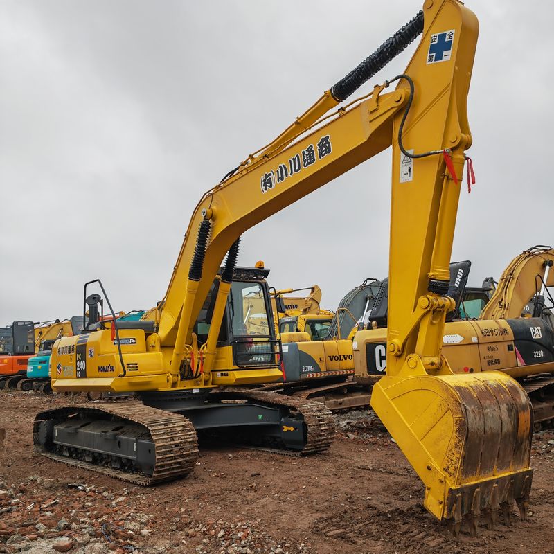 Couleur originale, excavateur à rampe d'occasion Komatsu pc240 en vente avec prix Leow.