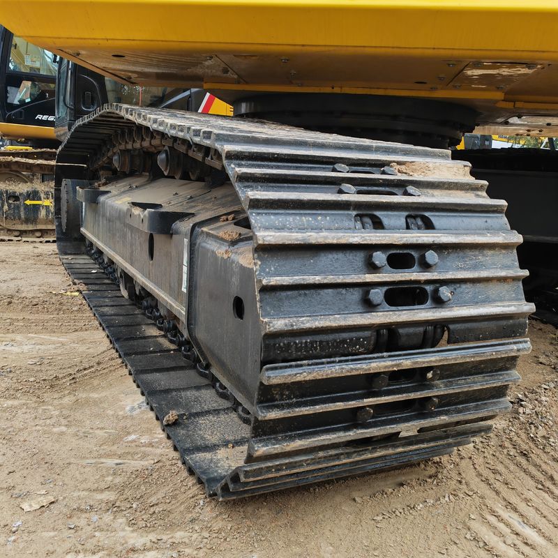 L'excavatrice utilisée est en stock KOMATSU PC200-8/PAINTURE ORIGINALE D'EUX KOMATSU PC200-8 à vendre à bas prix