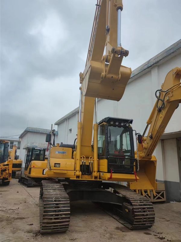 Excavatrice à rampe utilisée utilisée komatsu pc200/bon état avec une puissance élevée excavatrice d'occasion komatsu pc200 à vendre