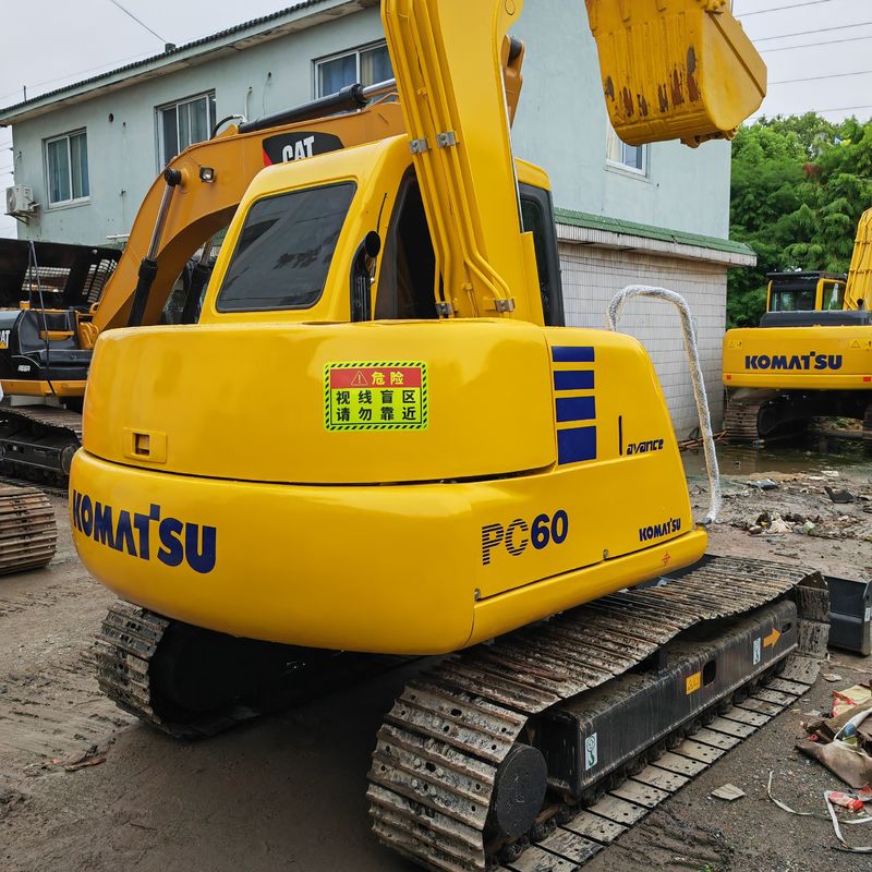 Jaune Mini Excavateur d'occasion 6T de seconde main Komatsu Pc60 Couleur originale