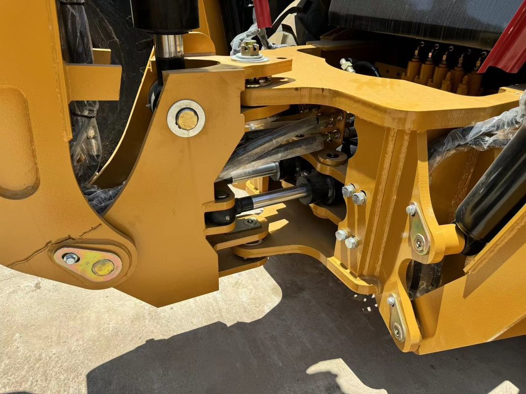 Excavateur d'occasion Caterpillar CAT420F remorqueuse occupée aux deux extrémités / moteur de tracteur japonais d'occasion en bon état